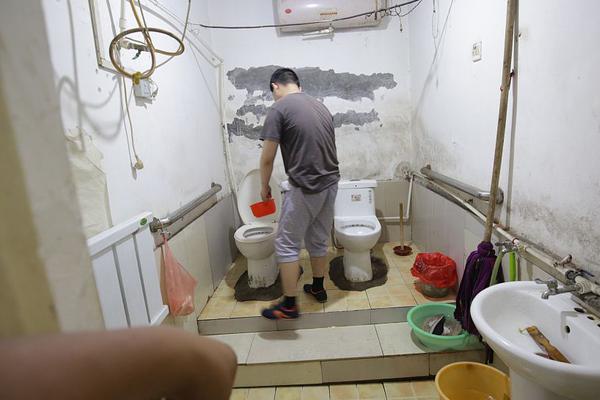 苹,果.库克重申6000亿美元在美投资：将对美国制造业产生连锁效应