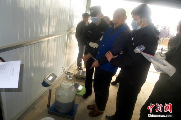 中{船}集—团大国工匠重庆行 多项创新成果同期亮相第三届大国工匠创新交流大会